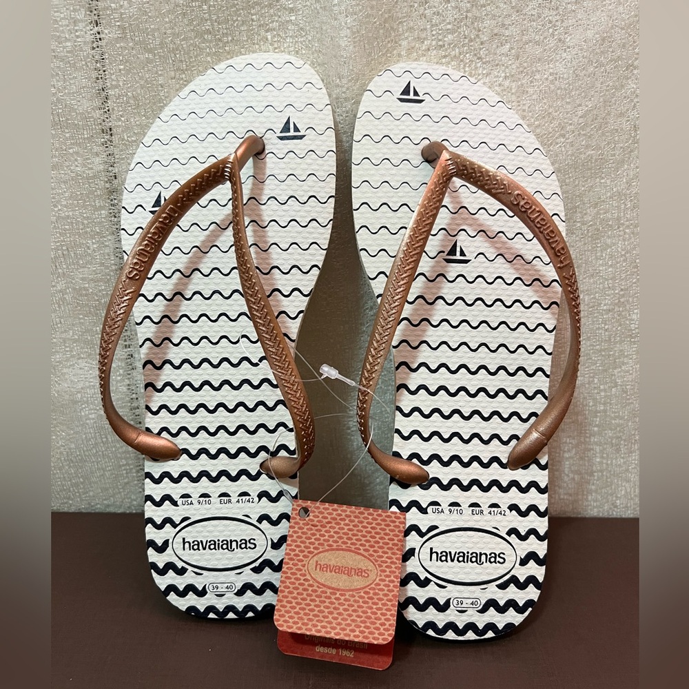 NWT Havaianas in Slim Oceano, never worn